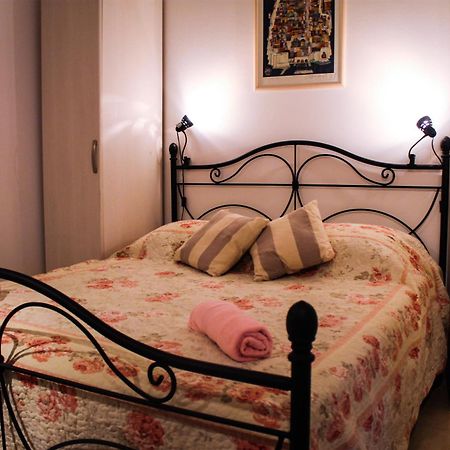 פומנה Guesthouse Kamarin מראה חיצוני תמונה