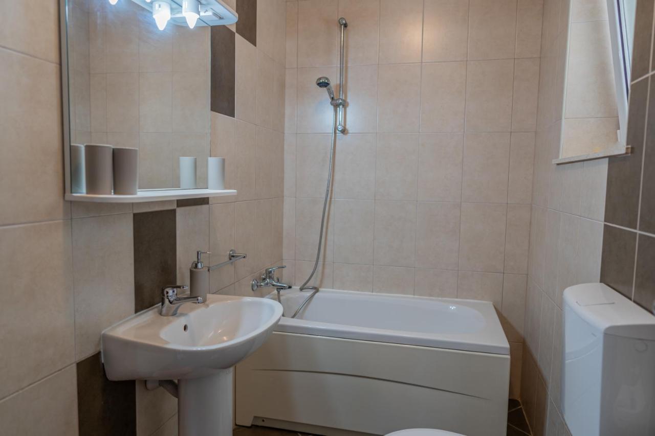 פומנה Guesthouse Kamarin מראה חיצוני תמונה