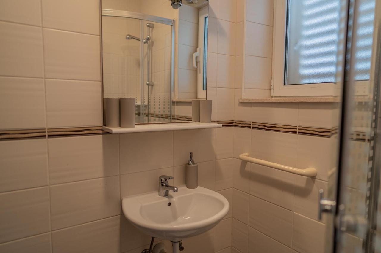 פומנה Guesthouse Kamarin מראה חיצוני תמונה