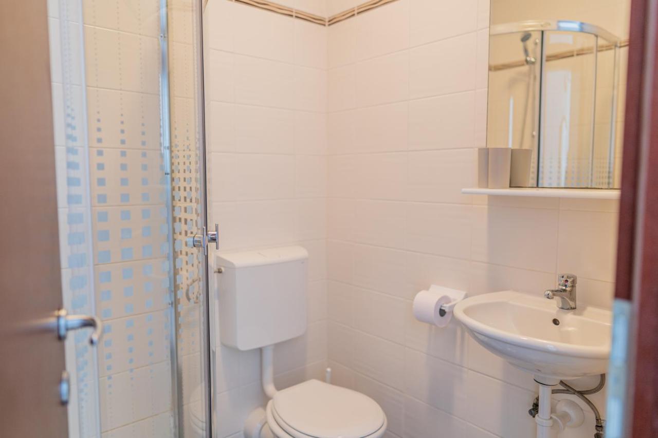 פומנה Guesthouse Kamarin מראה חיצוני תמונה